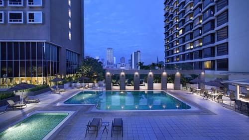 Carlton Hotel Singapore, Pool