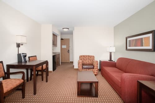 Holiday Inn Express & Suites Gillette by IHG, Room