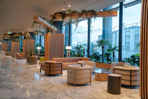 The Lince Azores, Lobby