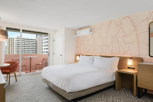 Ambassador Hotel of Waikiki, Tapestry Collection by Hilton, Room