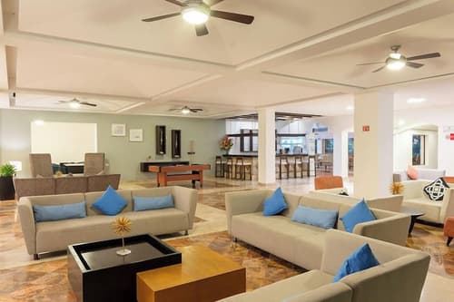 Beachscape Kin ha Villas & Suites, Lobby sitting area