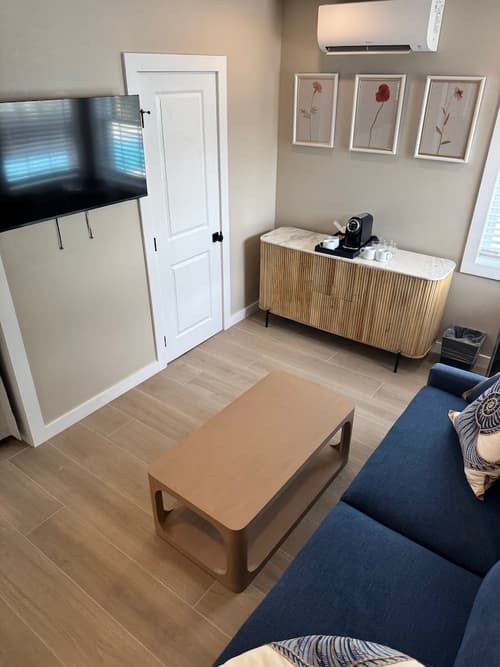 Haley's at The Anna Maria Island Inn, Living area