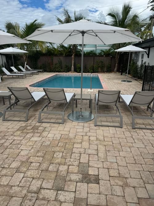 Haley's at The Anna Maria Island Inn, Pool