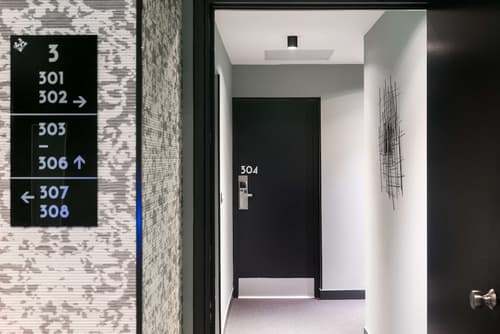 Hôtel So'Co by HappyCulture, Lobby