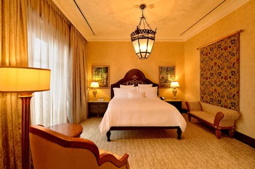 Palazzo Hotel, Room