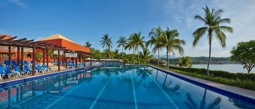 Las Brisas Huatulco – All Inclusive, Pool