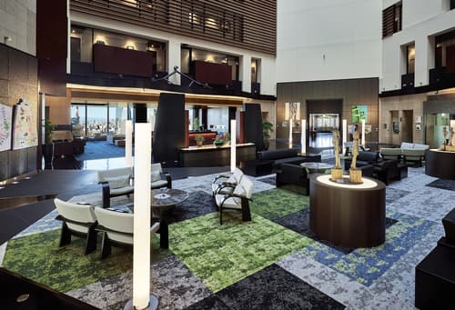 Park Hotel Tokyo, Lobby