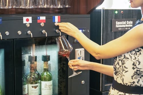 Park Hotel Tokyo, Lobby