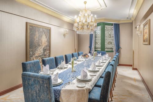 Madinah Hilton, Living area