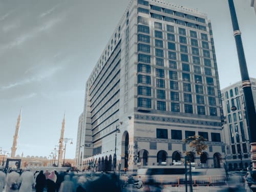 Madinah Hilton, Primary image