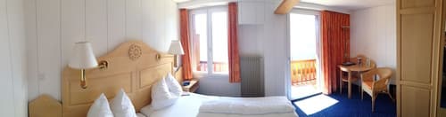 Hotel Bellevue - Traditional Swiss Hideaway, Room