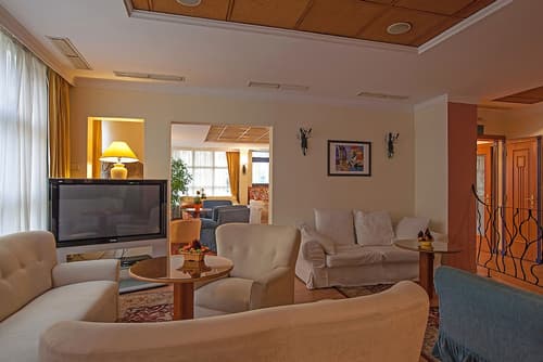 Hotel Mediterran, Lobby sitting area