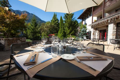 Hôtel Mercure de Saint-Lary, Terrace/patio