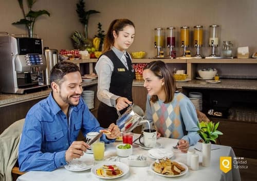 Panamericana Hotel Providencia, Restaurant