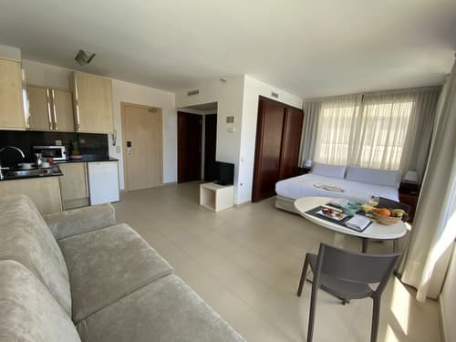 Atenea Park - Suites Apartments, Room