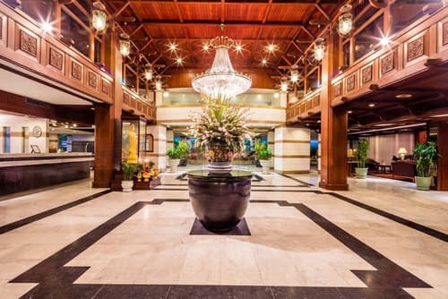 Bangkok Palace Hotel, Lobby