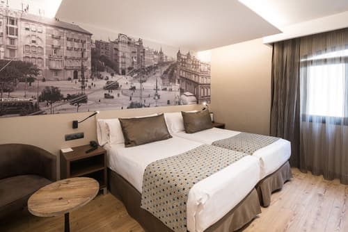 Catalonia Born, Primary image