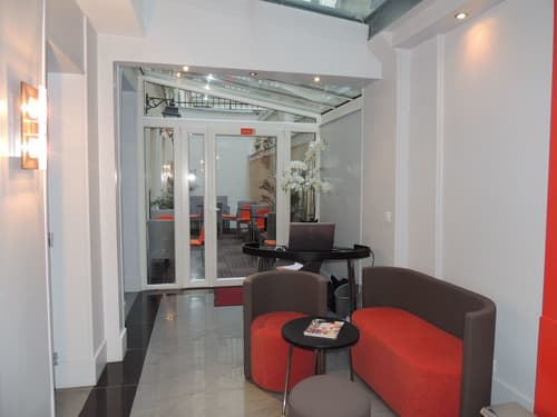 Hotel Eden Opéra, Lobby sitting area