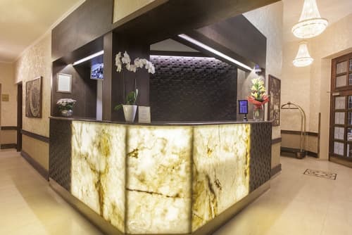 Green Garden Hotel, Reception