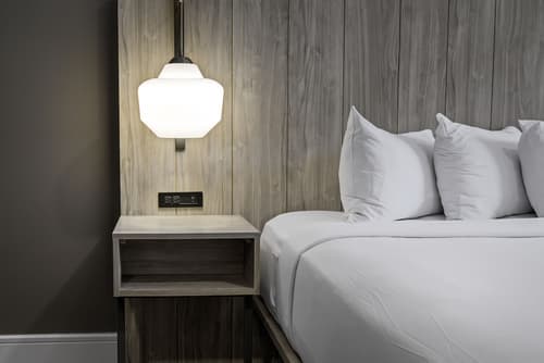 Oasis at Gold Spike, Room