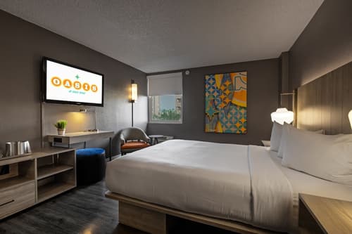 Oasis at Gold Spike, Room