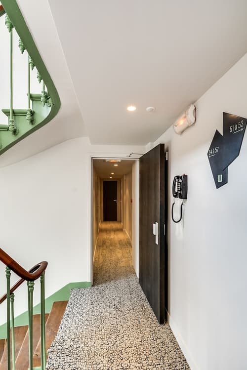 Wit Hotel, Reception