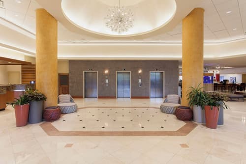 Courtyard by Marriott Isla Verde Beach Resort, Lobby