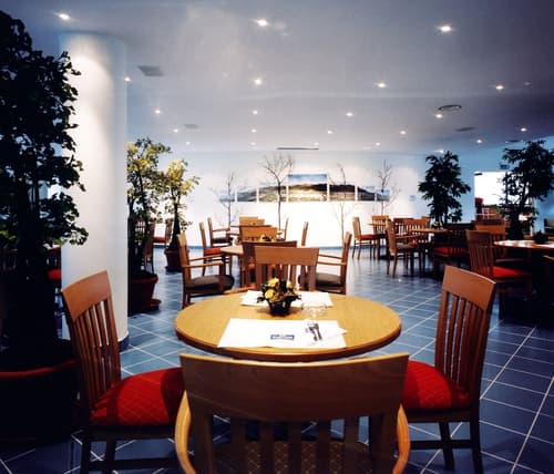 Express Hotel Aosta East, Dining