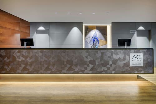 AC Hotel León San Antonio by Marriott, Reception