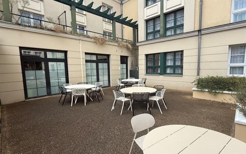 Aparthotel Adagio Val d'Europe près de Disneyland Paris, Courtyard