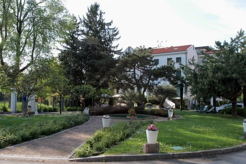 Park Hotel Ai Pini, Property grounds