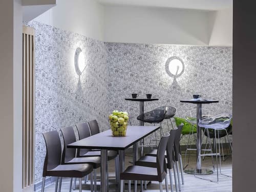 ibis Styles Nice Vieux Port, Bar (on property)