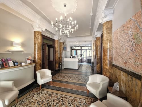 Hotel Astoria, Lobby