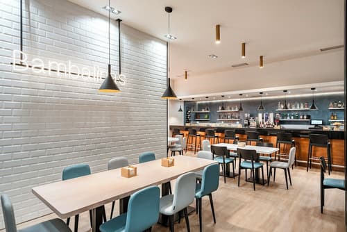 Dorma Coliseum, Restaurant