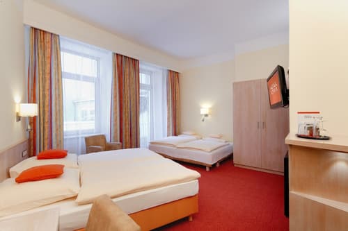 Hotel Adria München, Room