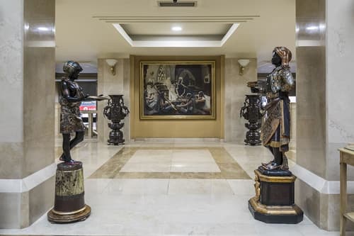 Zorlu Grand Hotel Trabzon, Interior entrance