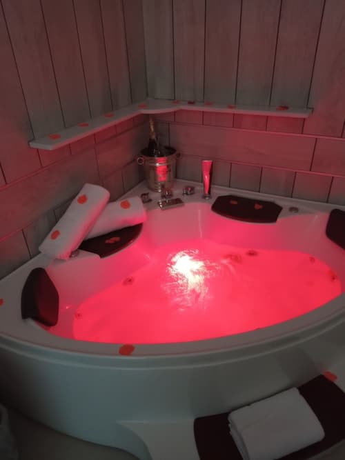 Hotel Garden Napoli, Jetted tub