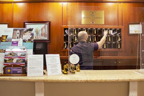 Hotel Garden Napoli, Reception