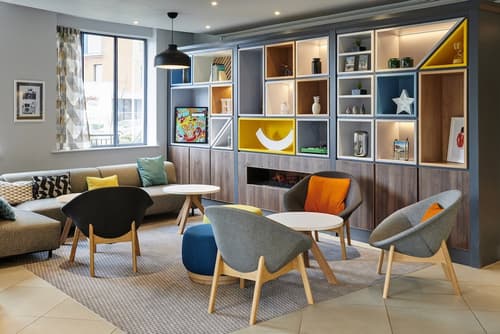 Holiday Inn Belfast City Centre by IHG, Lobby sitting area