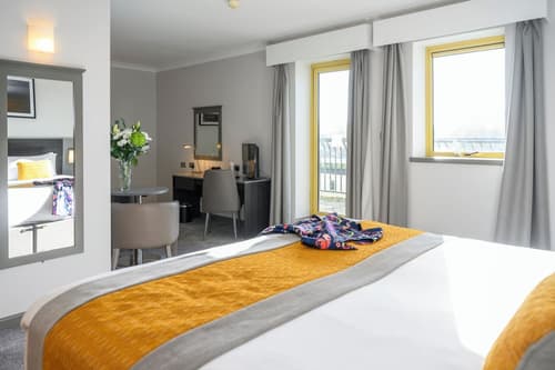 Newtown Park Hotel, Room