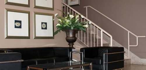 Red Lion Inn and Suites, Lobby