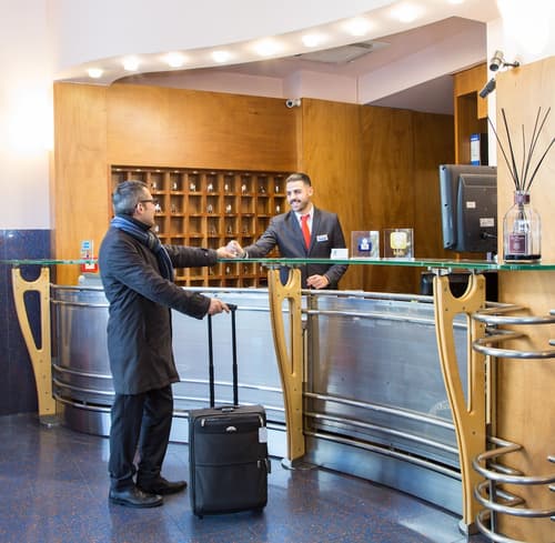 Best Western Plus Hotel Plaza, Reception