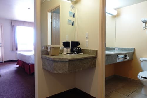 Super 8 by Wyndham Caraquet, Room