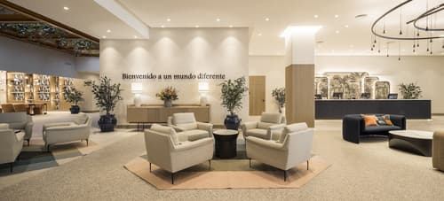 Hotel ILUNION Les Corts Spa, Lobby sitting area