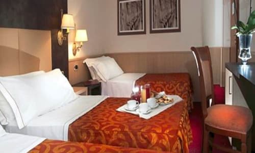 Pinewood Hotel Rome, Room