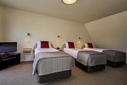 The White Morph - Heritage Collection, Room