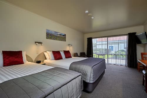 The White Morph - Heritage Collection, Room