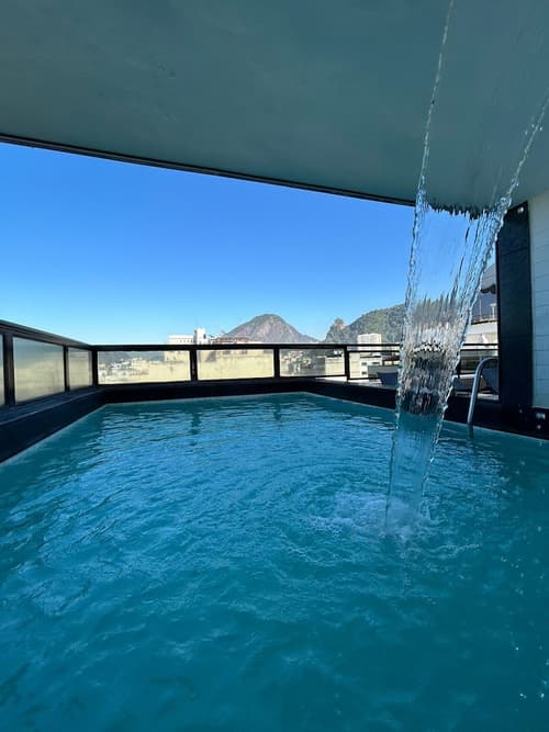 Real Palace Hotel, Pool