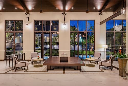 Diamond Cliff Resort & Spa, Patong Beach, Lobby sitting area