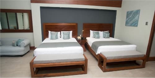 Casa Turquesa - Near Luxury Avenue Shopping Mall, Room